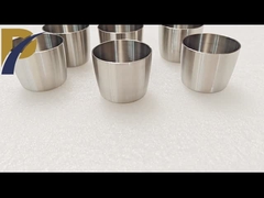 10 ml 25 ml 35 ml 40 ml Dispositif à faible teneur en zirconium à paroi droite Dispositif à paroi droite en zirconium